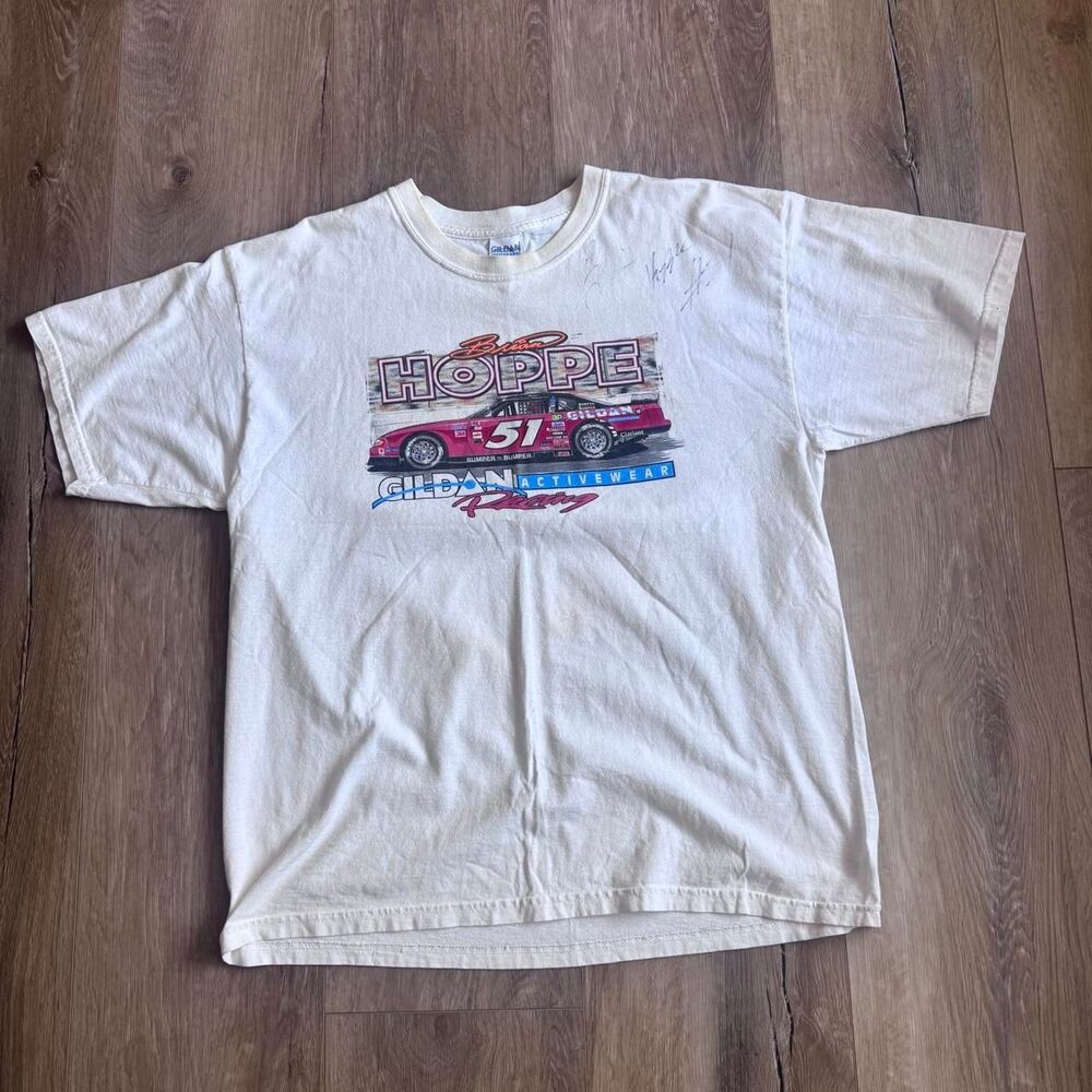 Gildan Men's White and Cream T-shirt